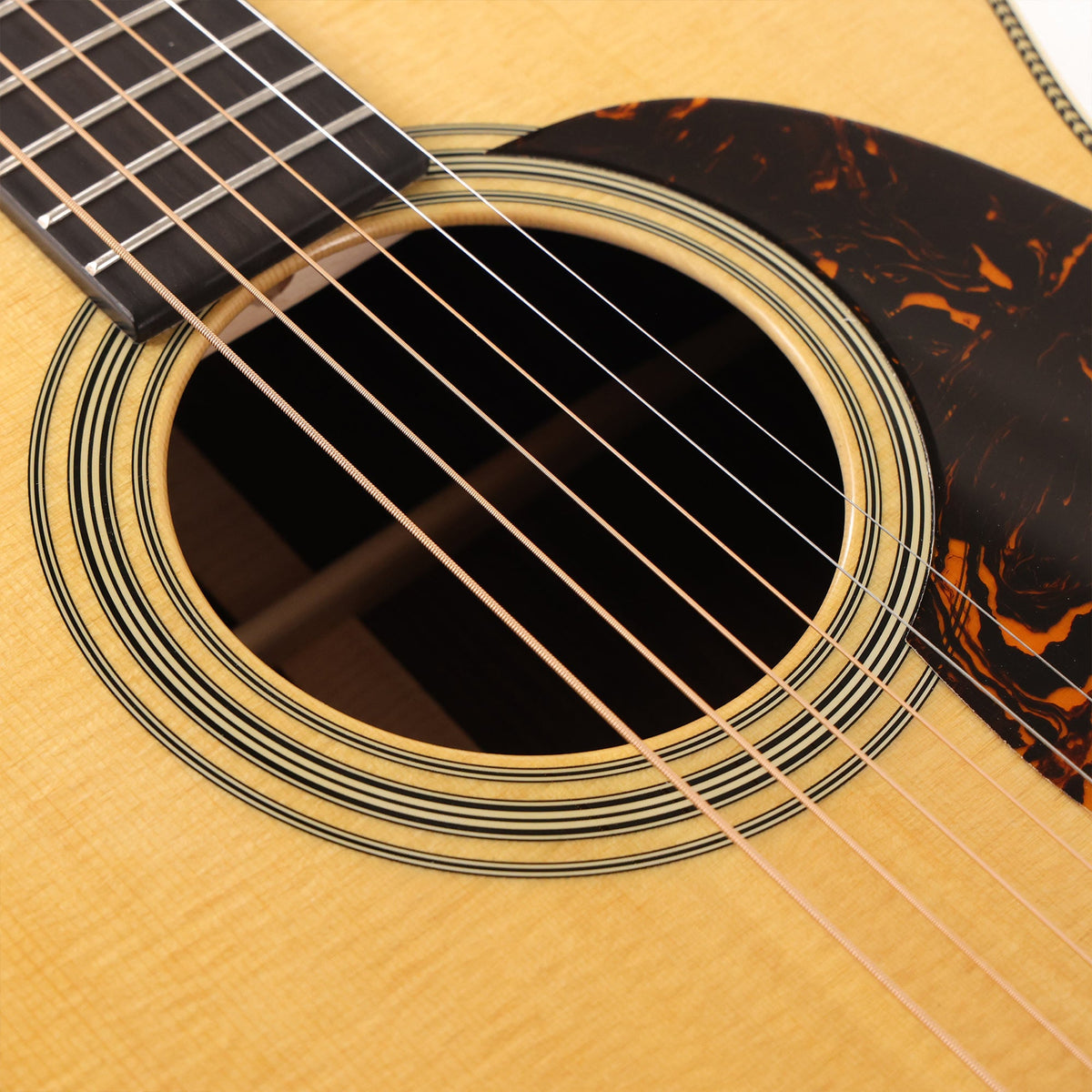 Martin Standard Series 000-28 Acoustic Natural — 9