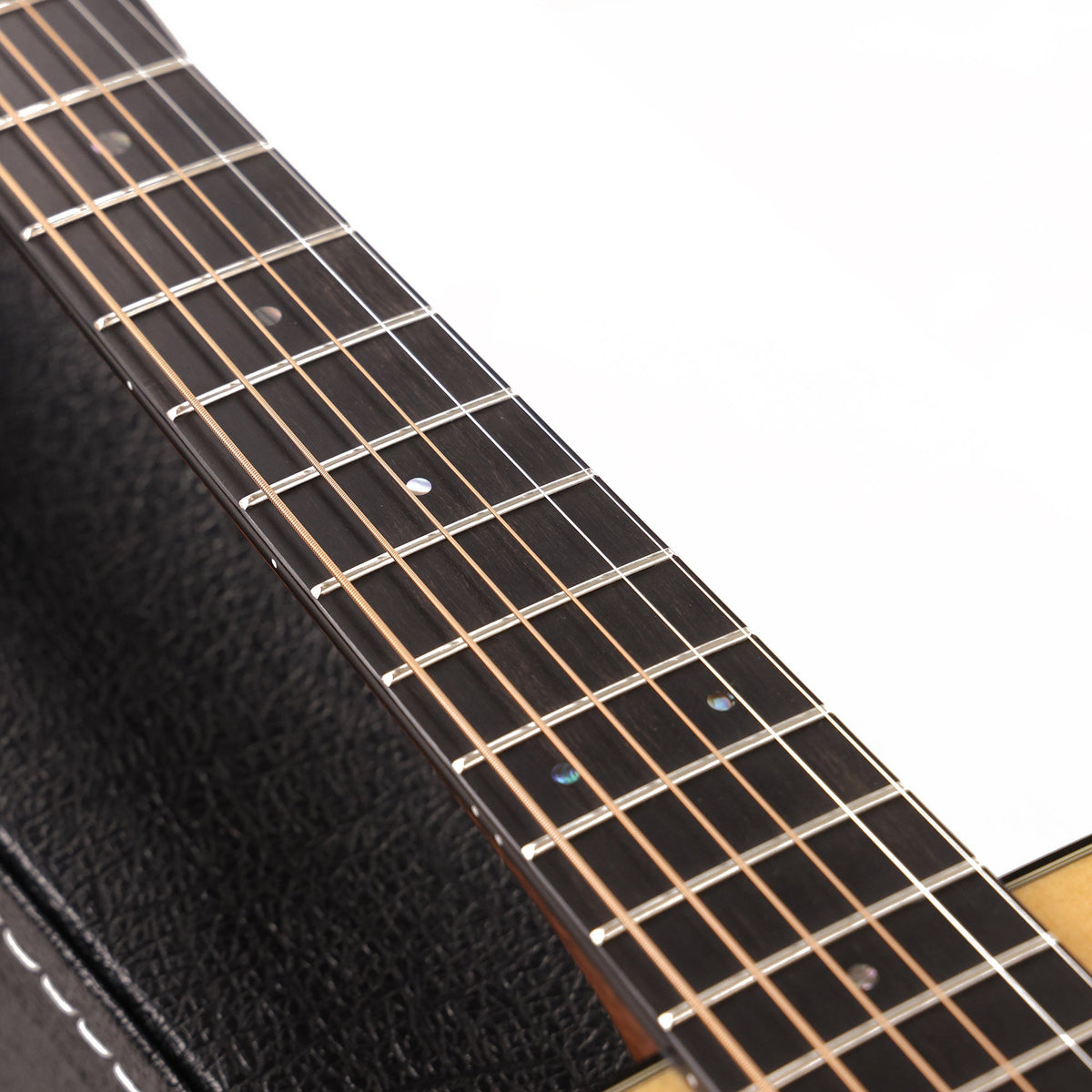 Martin Standard Series 00-18 Acoustic Guitar Natural 2025 — 8
