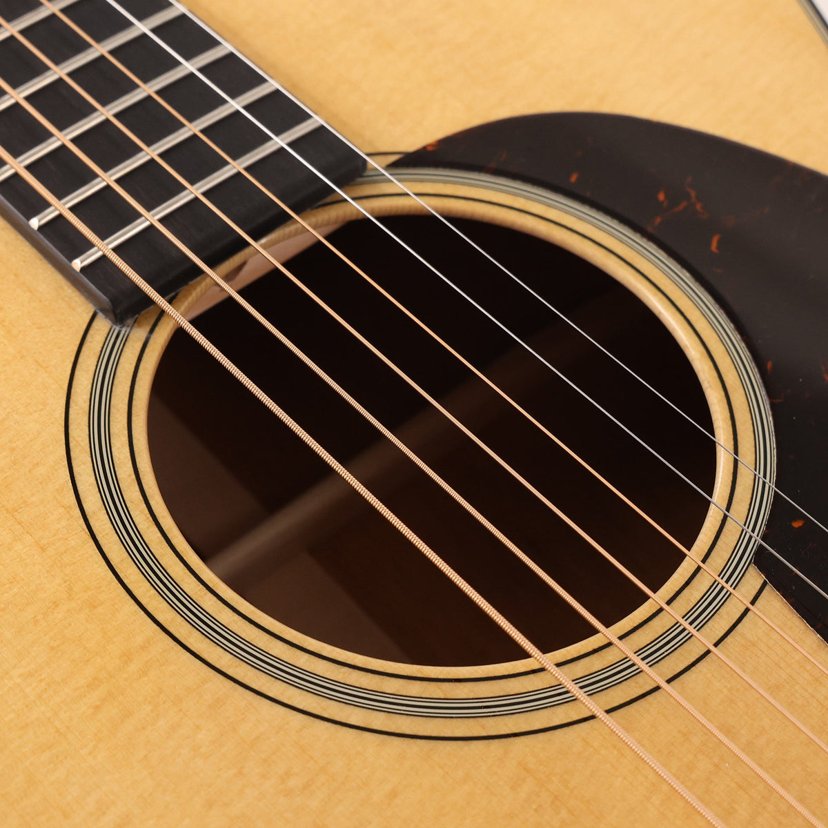 Martin Standard Series 00-18 Acoustic Guitar Natural 2025 — 9