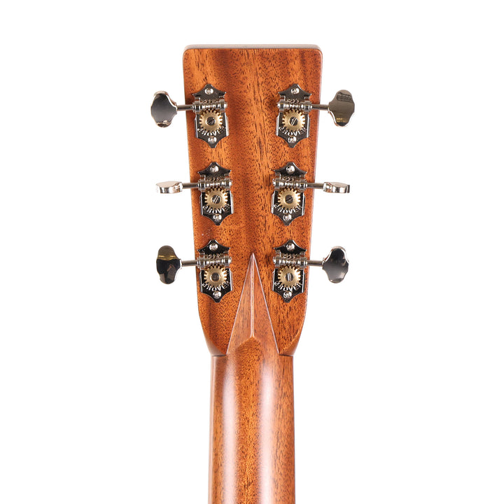 Martin Standard Series D-28 Acoustic Guitar Natural