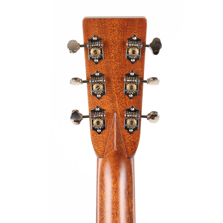 Martin Standard Series OM-28 Acoustic Guitar Natural