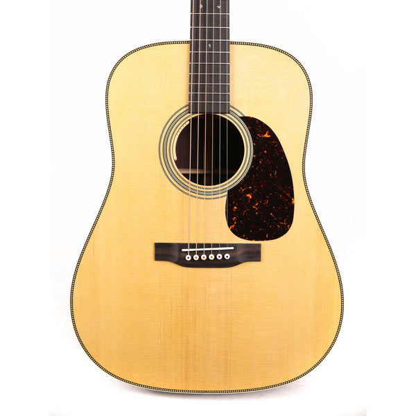 Martin Standard Series HD-28E Acoustic-Electric Guitar Natural L.R. Baggs