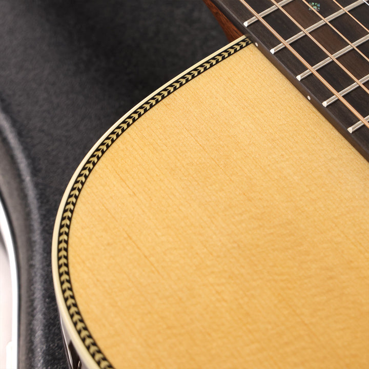 Martin Standard Series OM-28E Acoustic-Electric Natural