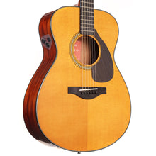 Yamaha Red Label FSX5 Concert Acoustic Guitar Gloss Natural