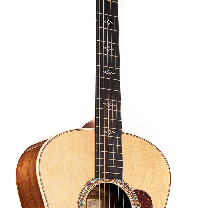 Taylor Gold Label Collection 814e Super Auditorium Acoustic-Electric Natural