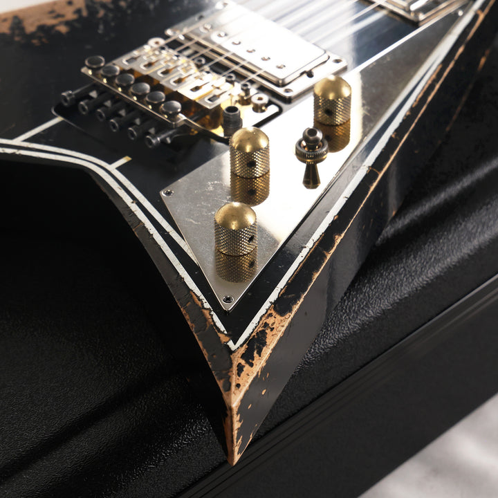 Jackson Custom Shop RR Rhoads Nitro Relic Black with Vintage White Pinstripes