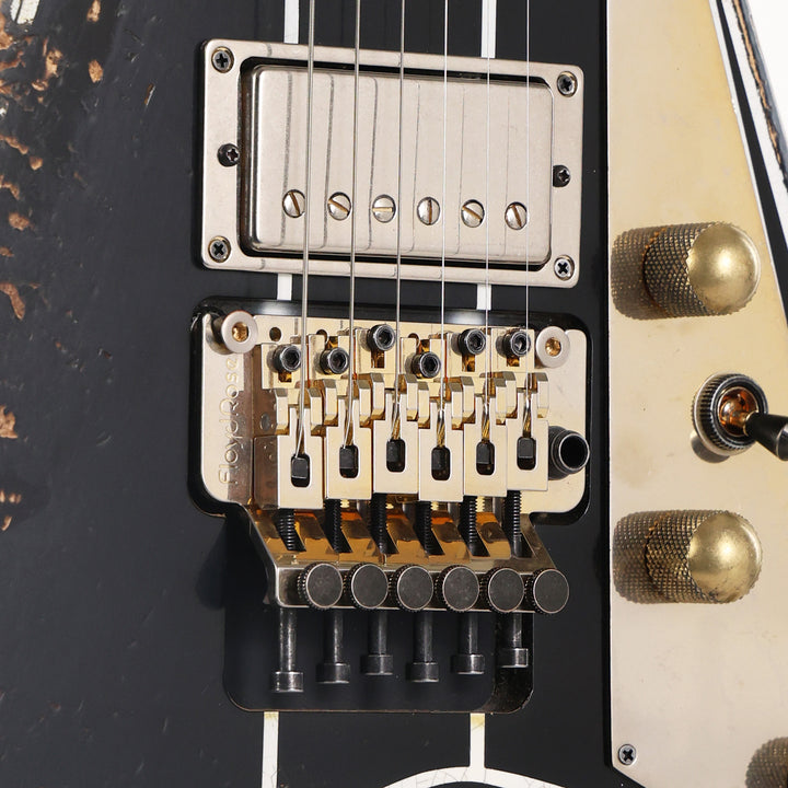 Jackson Custom Shop RR Rhoads Nitro Relic Black with Vintage White Pinstripes
