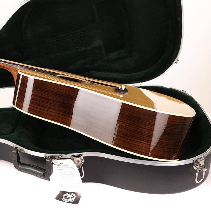 Martin Standard Series D-28 Acoustic Guitar Natural