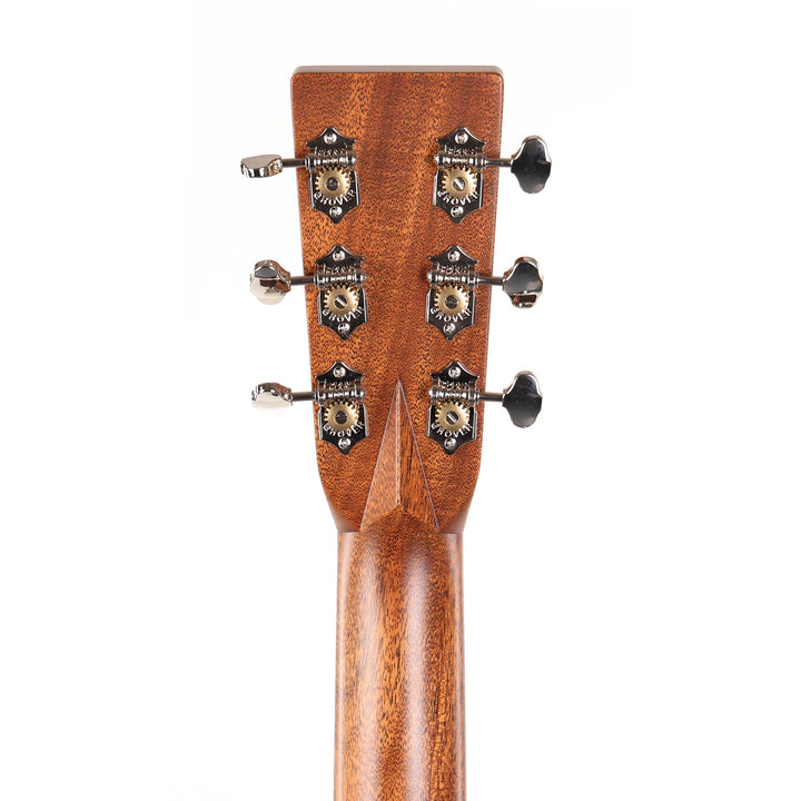 Martin Standard Series D-28 Acoustic Guitar Natural