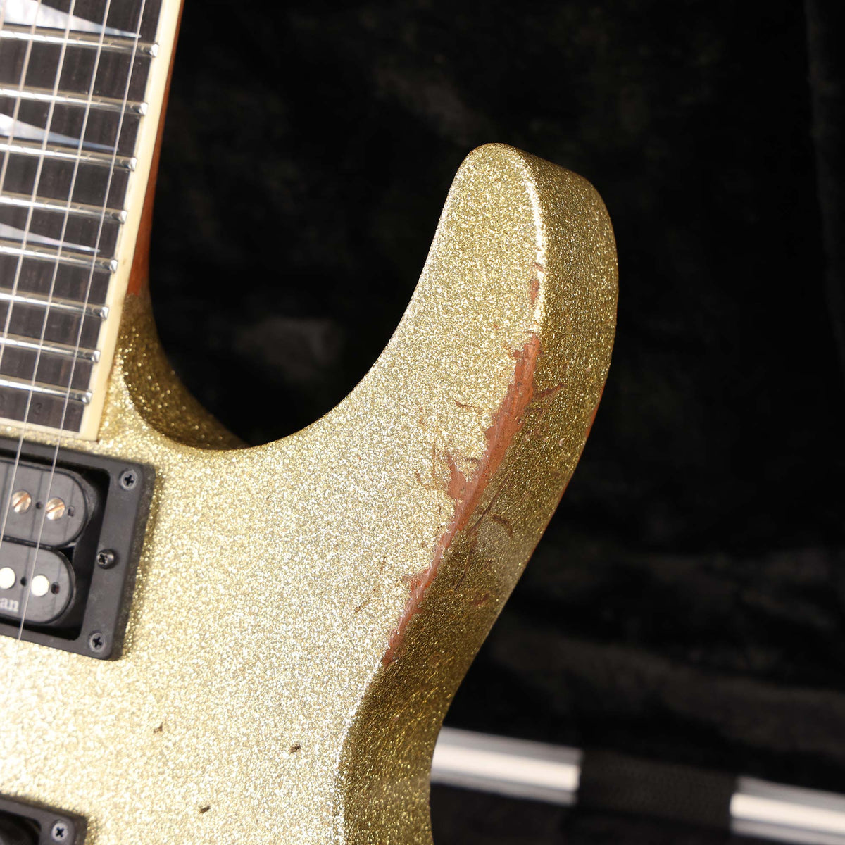 Jackson Custom Shop SL2H Soloist Nitro Tour Heavy Relic Gold Sparkle — 9