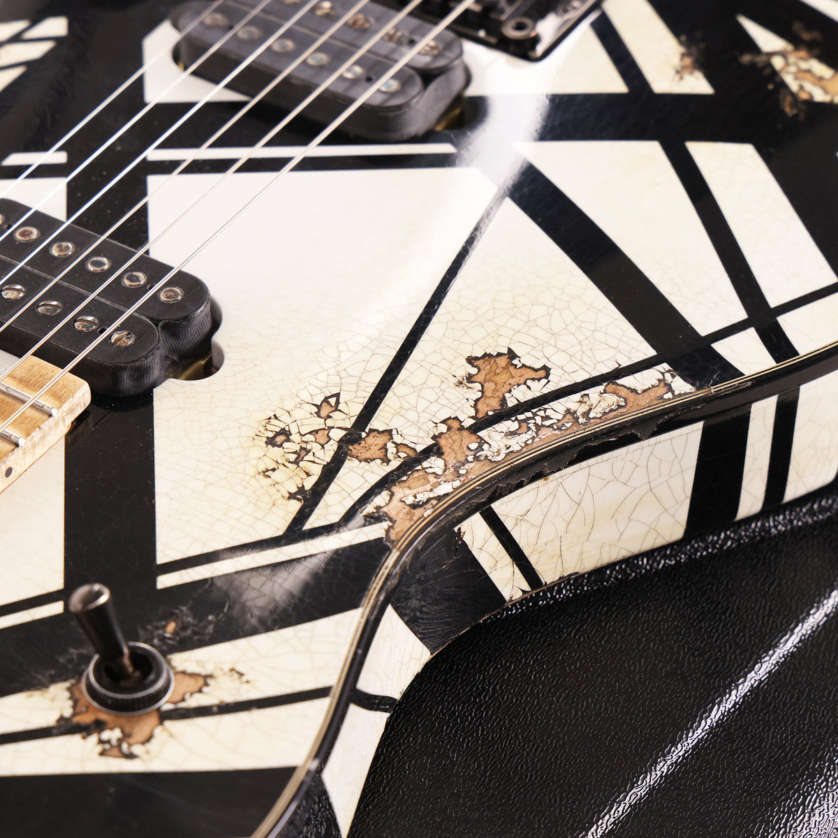 EVH Custom Shop Wolfgang Special Edition Relic Black and White Stripes — 8