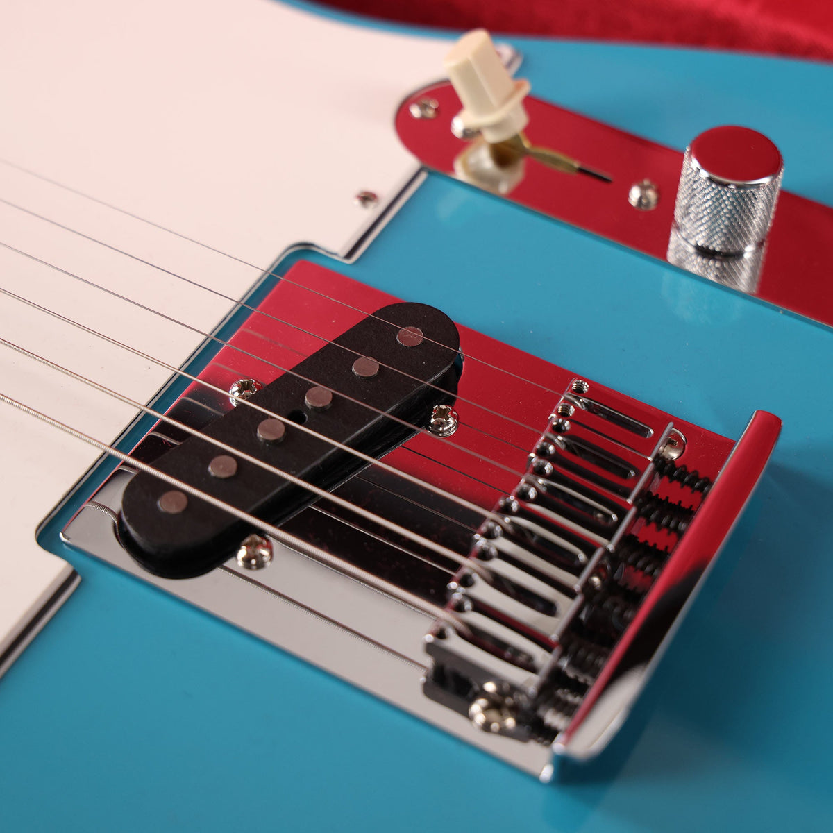 Fender Custom Shop Custom Telecaster Deluxe Taos Turquoise — 8