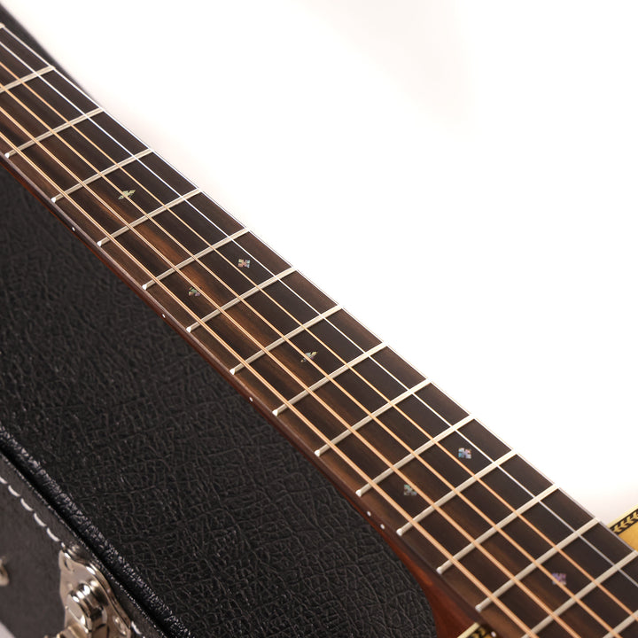 Martin Billy Strings D-28 Signature Guitar Natural