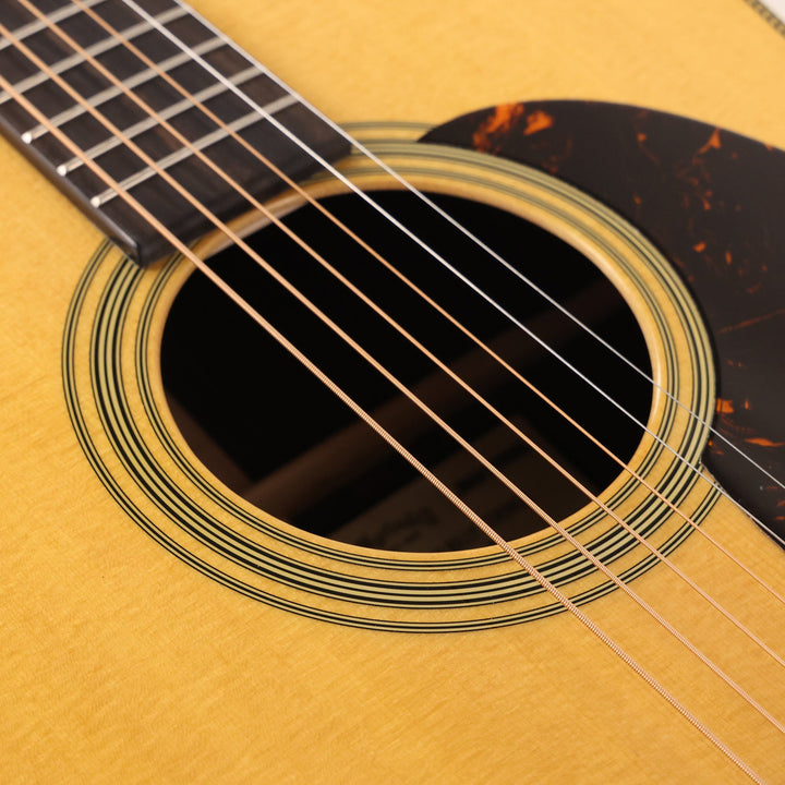 Martin Billy Strings D-28 Signature Guitar Natural