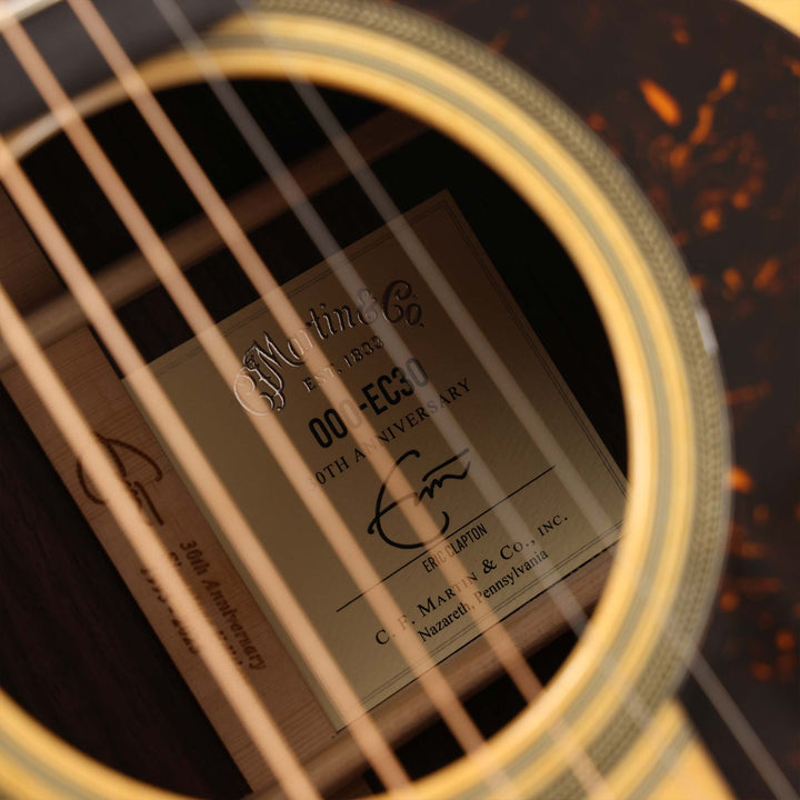 Martin 000-EC 30th Anniversary Eric Clapton Acoustic Guitar Natural