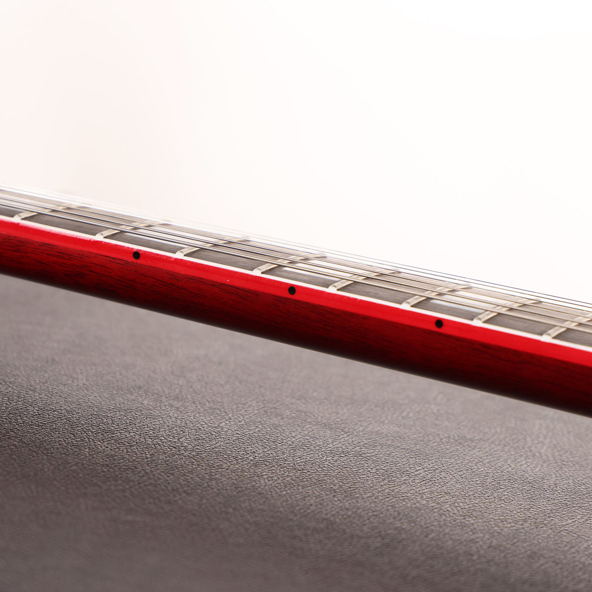 Gibson Custom Shop Explorer Custom Red Widow — 12