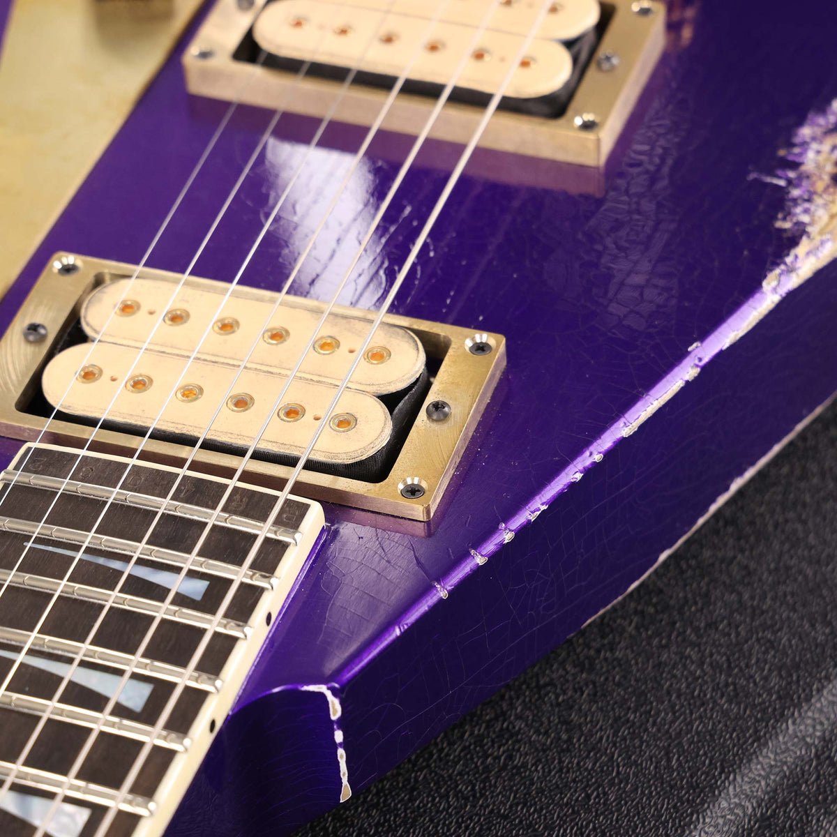 Jackson Custom Shop Rhoads RR-VS Fixed Bridge Nitro Aged Purple — 6