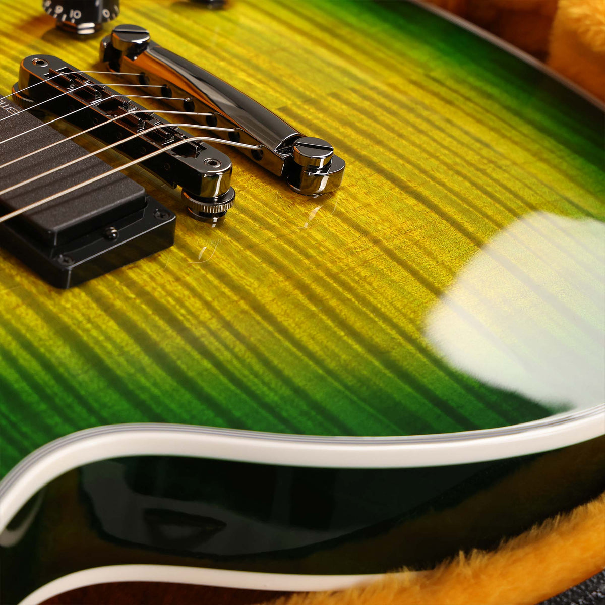 Gibson Custom Shop Les Paul Custom Made 2 Measure Figured Top Iguana Burst — 8