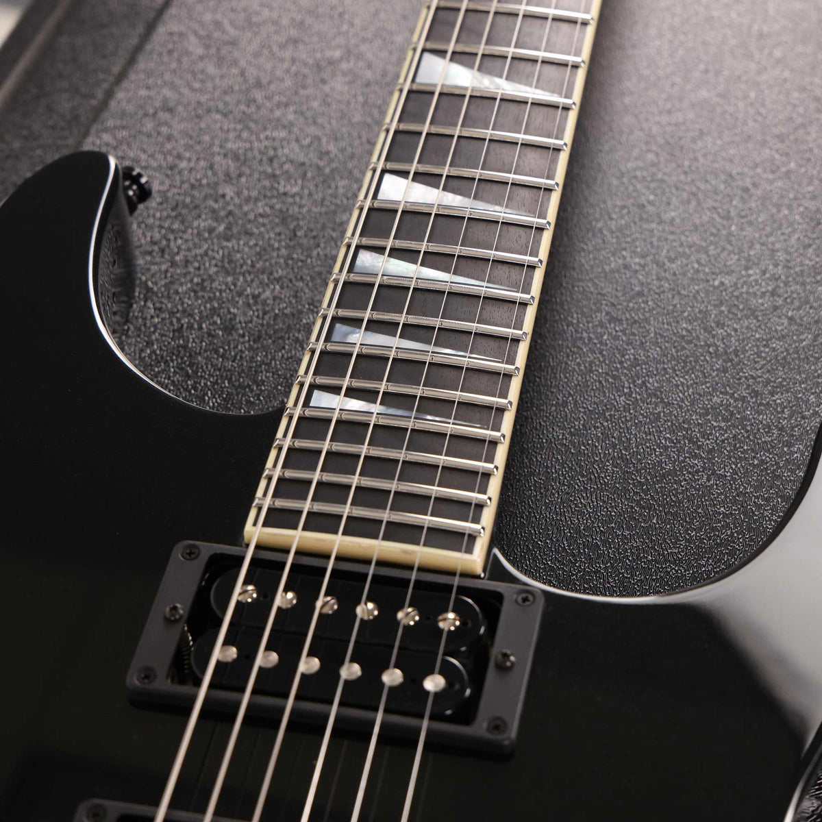 Jackson Custom Shop Soloist SL2H Black Metallic Masterbuilt Big Rob Knowles — 7