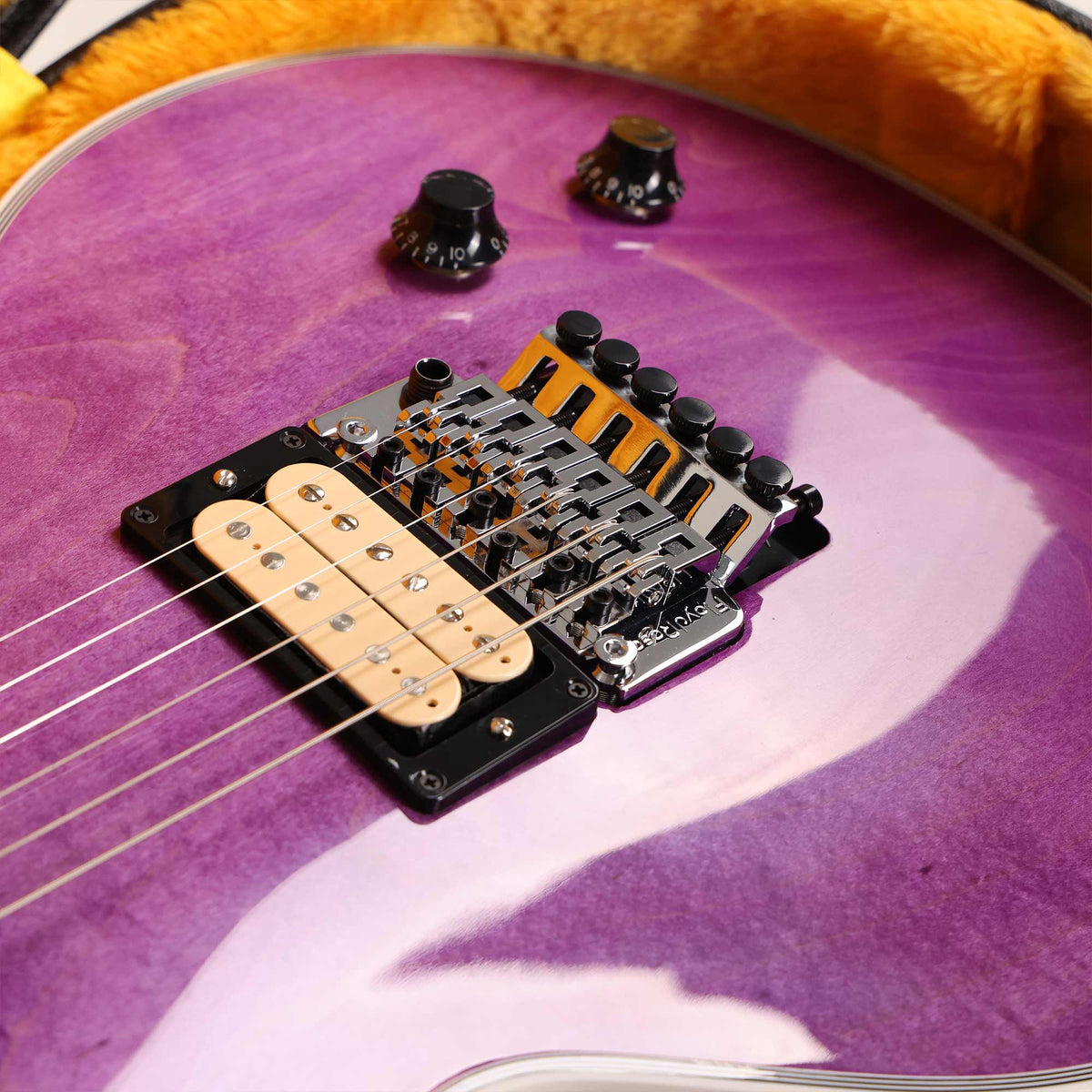 Gibson Custom Shop Les Paul Axcess Custom Made 2 Measure Trans Purple — 7