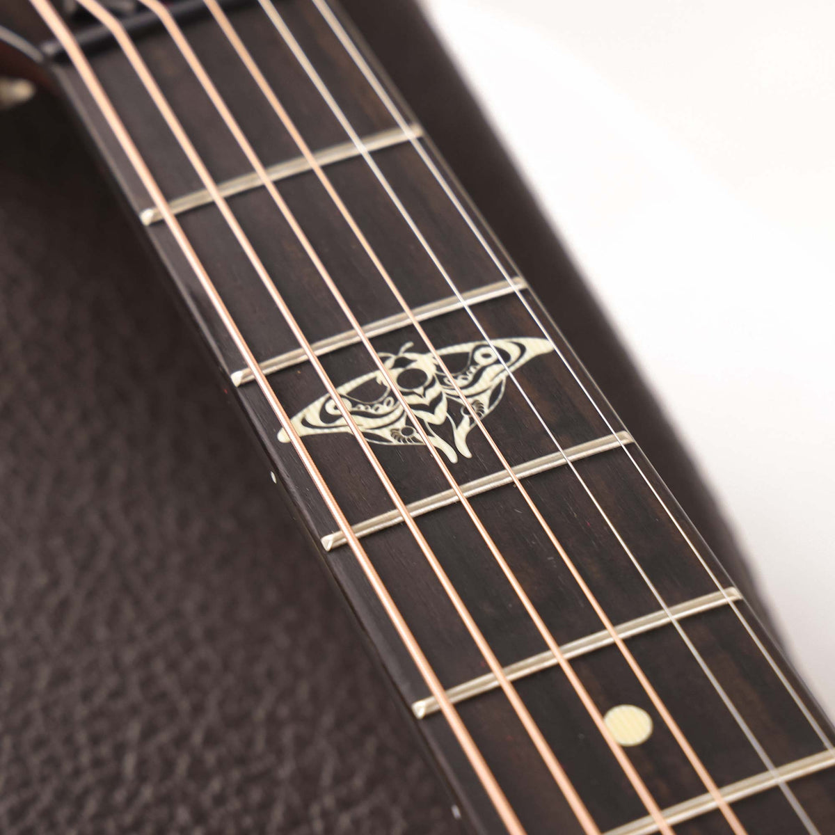 Taylor The Last of Us Replica 314c Acoustic Guitar Tobacco Sunburst — 4