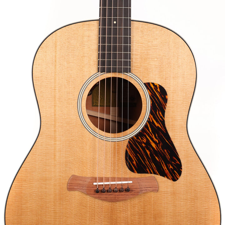Taylor Gold Label Collection 517e Grand Pacific Acoustic-Electric Natural