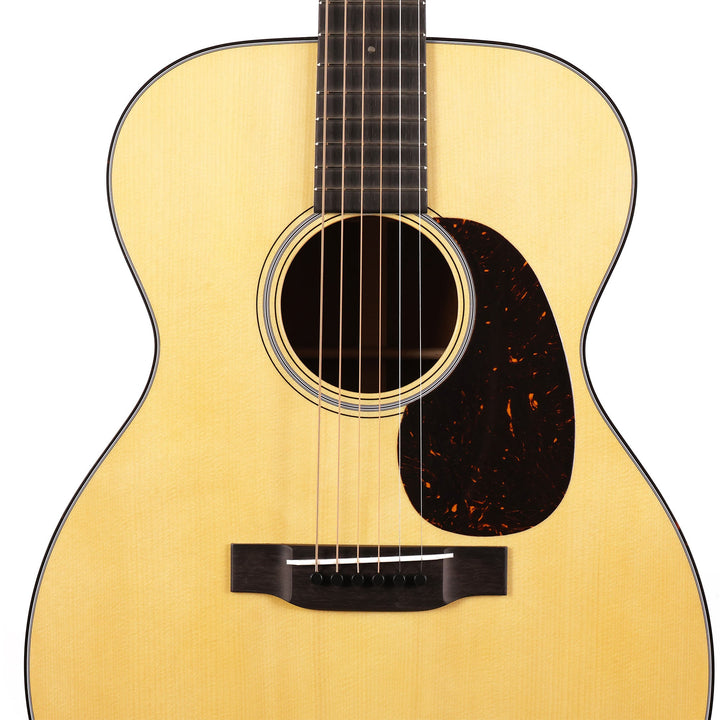 Martin Custom Shop Expert Model 000 Adirondack Spruce and Sinker Mahogany