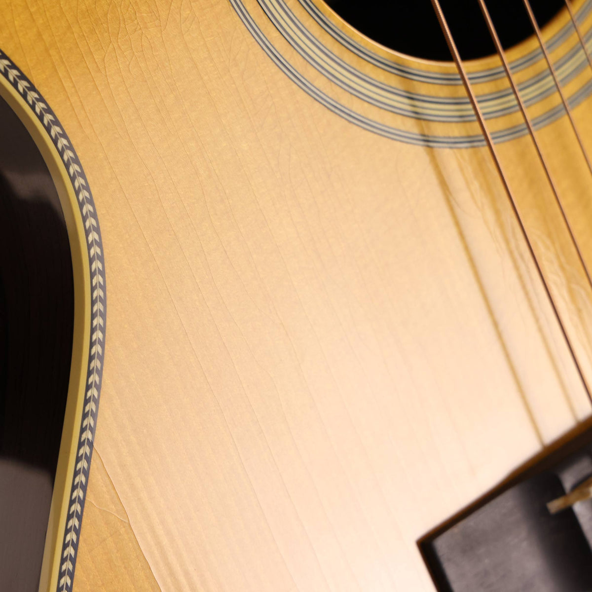 Martin Custom Shop Expert Model 000 Adirondack Spruce and Brazilian Rosewood — 12