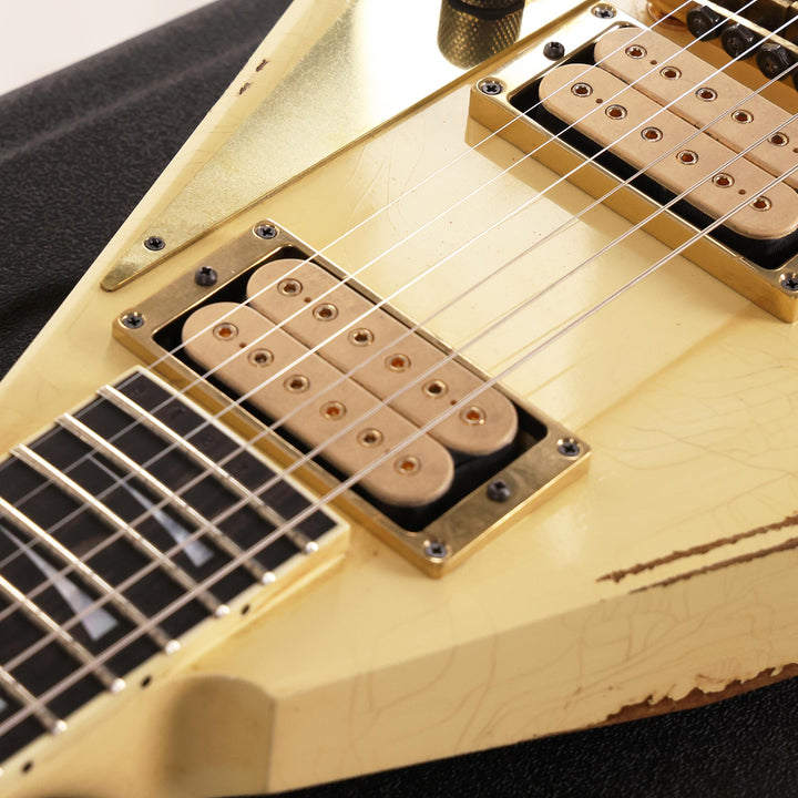 Jackson Custom Shop Rhoads RR-VS Fixed Bridge Vintage White Nitro Aged