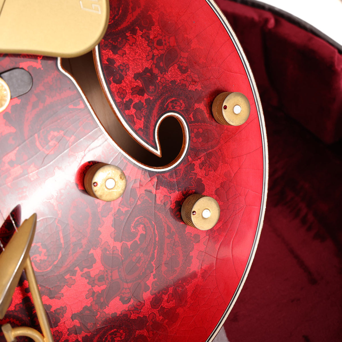 Gretsch Custom Shop G6136-55GE 1955 Falcon Masterbuilt Gonzalo Madrigal Candy Apple Red Paisley — 13