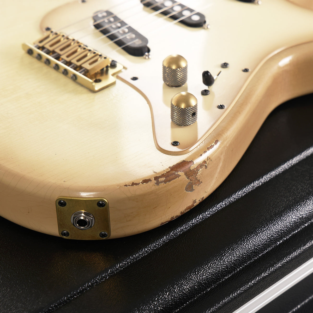 Charvel Custom Shop So-Cal 3SC Nitro Aged Relic Antigua — 12