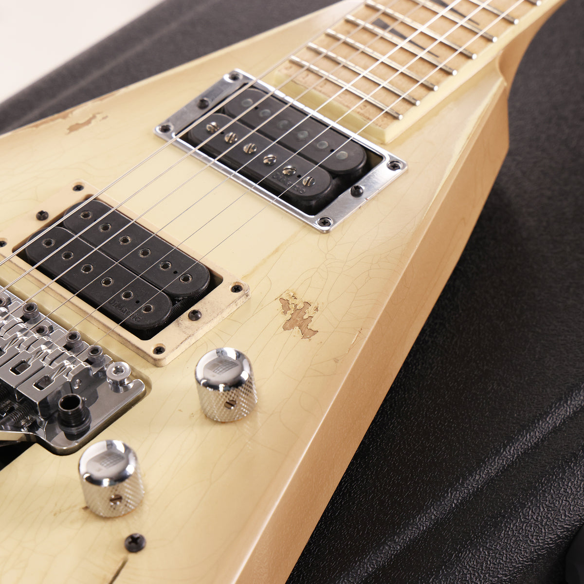 Jackson Custom Shop King V Nitro Aged Antigua — 12