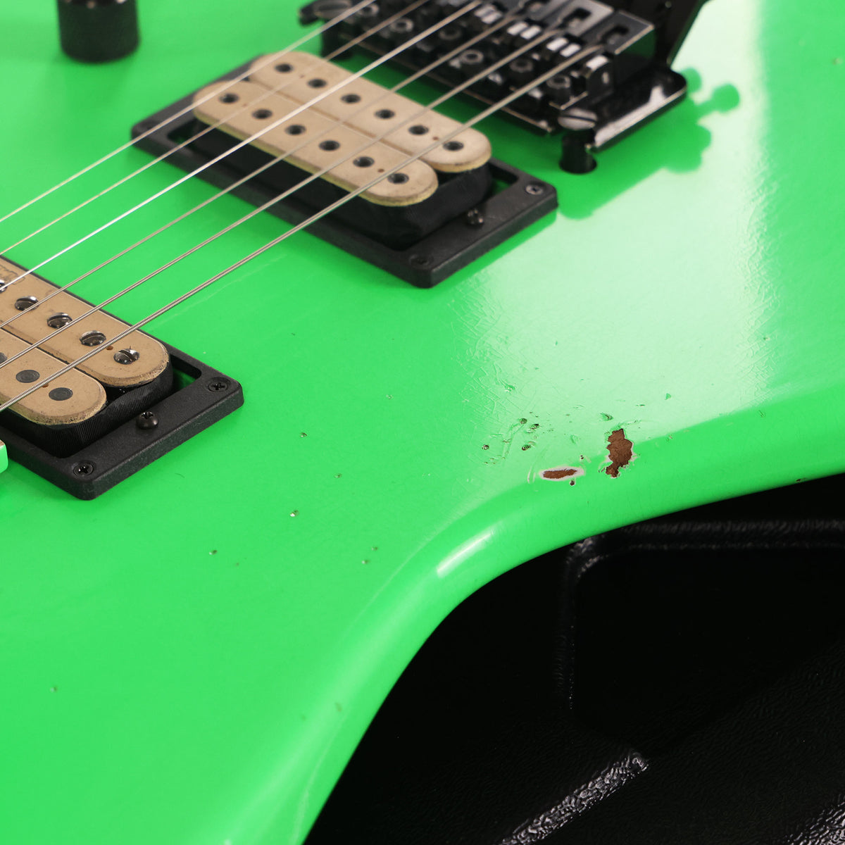 Charvel Custom Shop San Dimas Music Zoo Exclusive Painted Neck Neon Green — 10