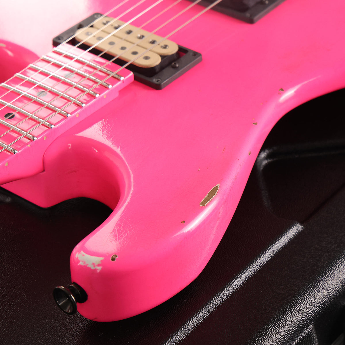 Charvel Custom Shop San Dimas Music Zoo Exclusive Painted Neck Neon Pink — 9