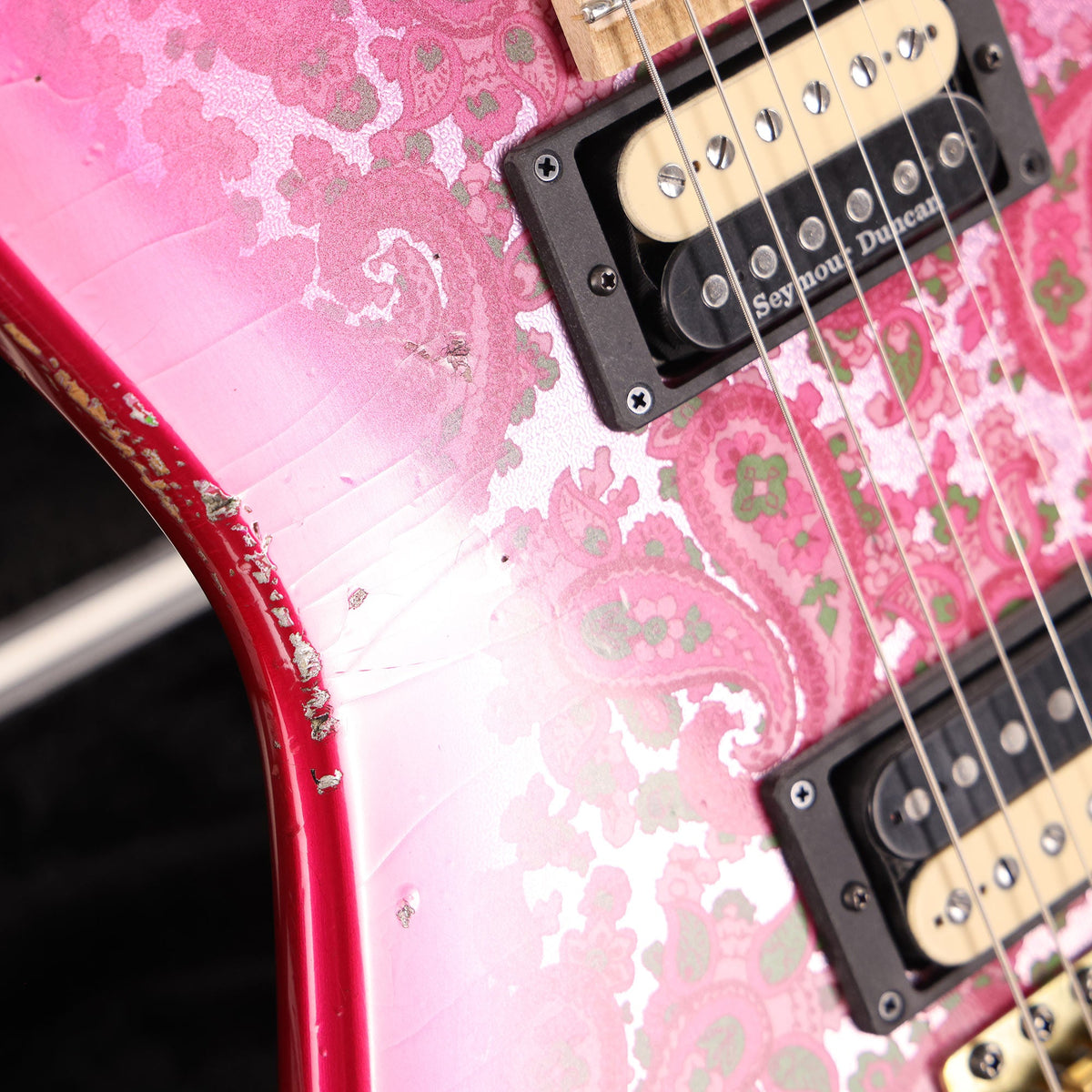 Charvel Custom Shop San Dimas Nitro Aged Relic Pink Paisley — 7