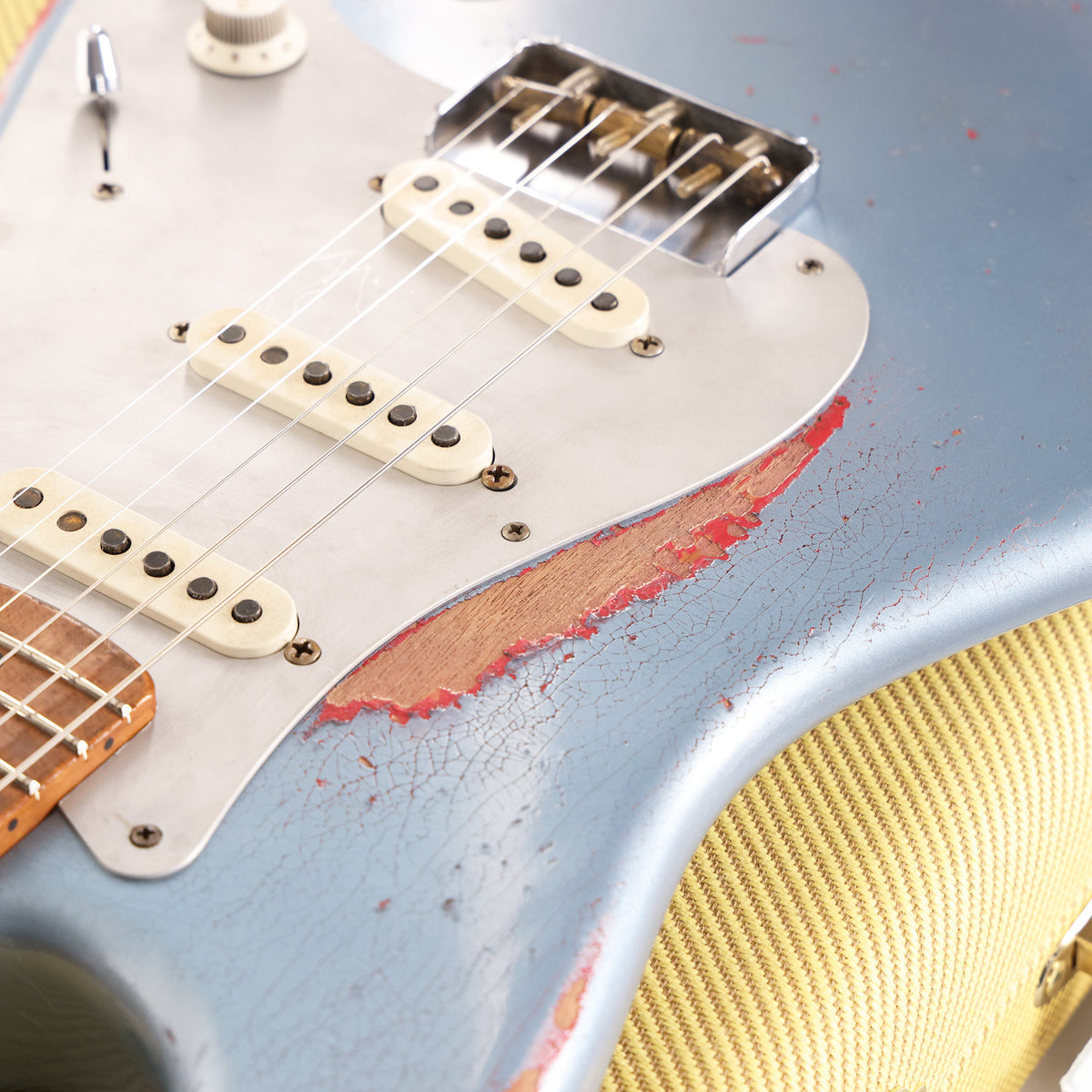 Fender Custom Shop '55 Roasted Ash Stratocaster Ice Blue Metallic over Hot Rod Red Masterbuilt Greg Fessler — 8