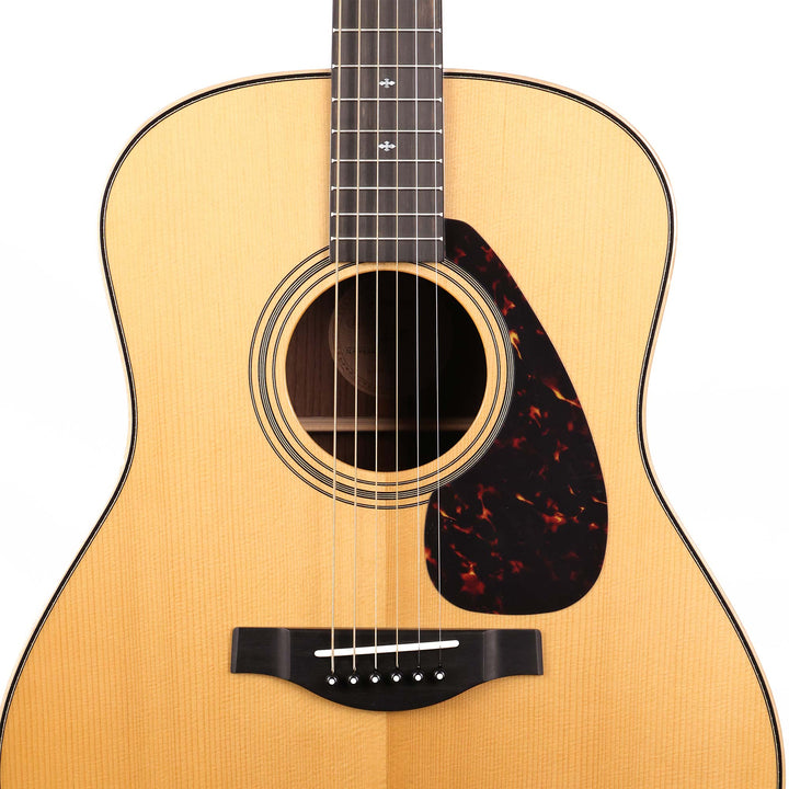 Yamaha LL26R Acoustic Guitar Natural