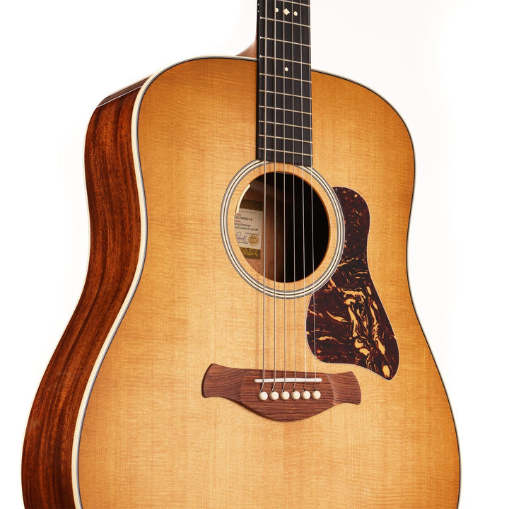 Taylor Trey Hensley Gold Label 510e Special Edition Acoustic-Electric Antique Blonde