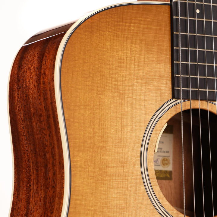 Taylor Trey Hensley Gold Label 510e Special Edition Acoustic-Electric Antique Blonde