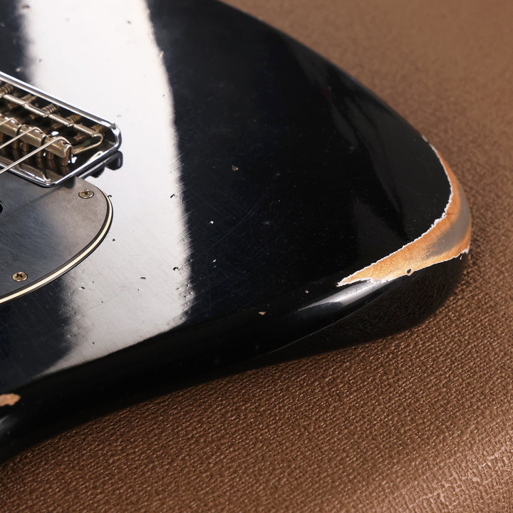 Fender Custom Shop 1959 Hardtail Stratocaster Relic Black with Bare Knuckles