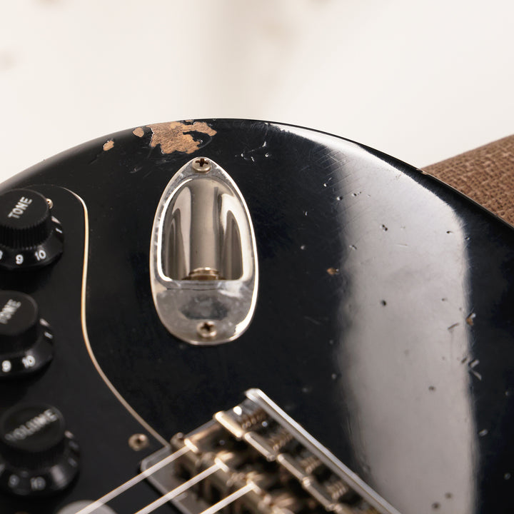 Fender Custom Shop 1959 Hardtail Stratocaster Relic Black with Bare Knuckles