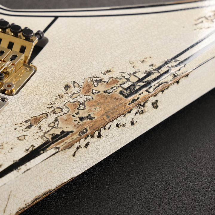 Jackson Custom Shop RR Rhoads Nitro Tour Relic White with Black Pinstripes