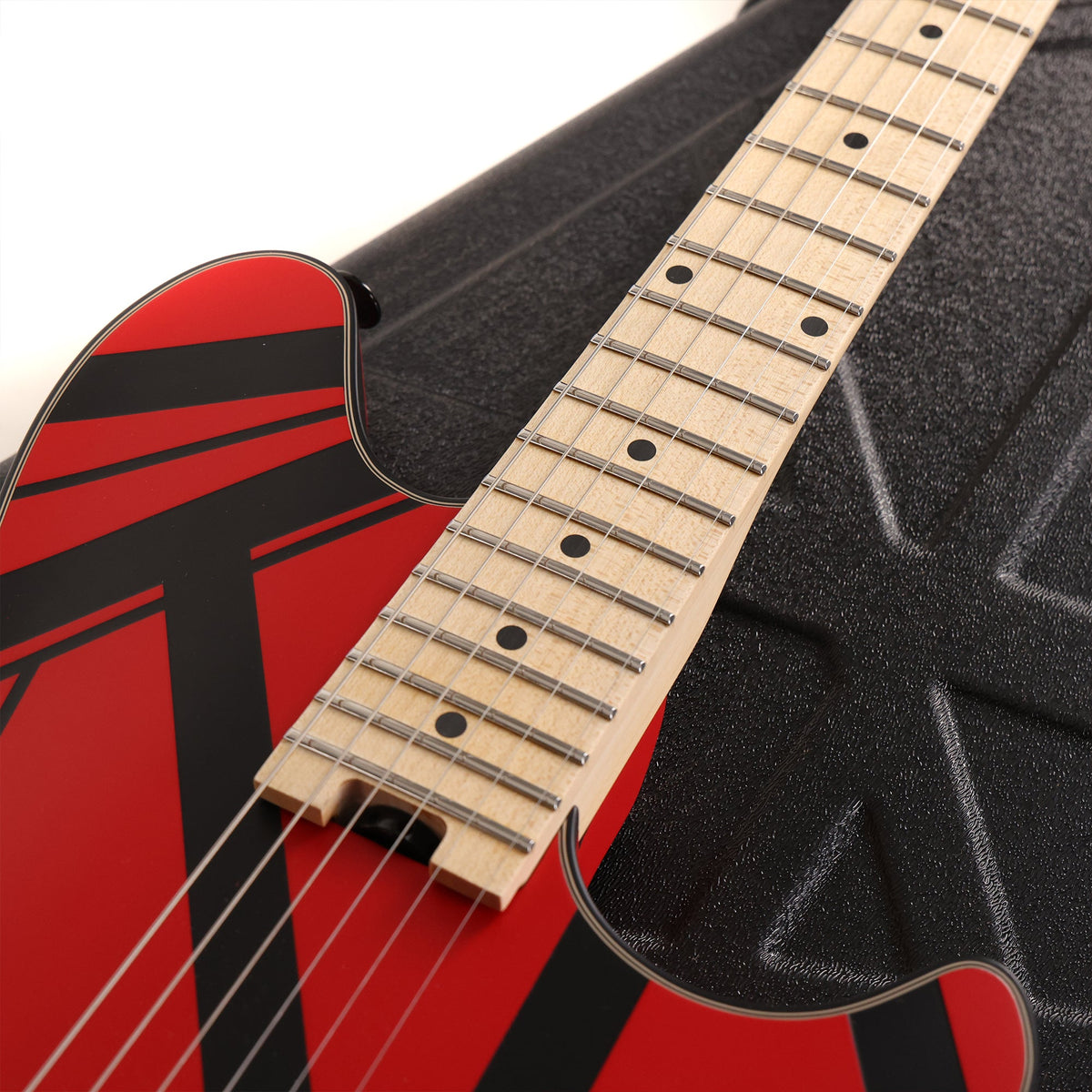 EVH Custom Shop Wolfgang 1H Floyd Rose Ferrari Red with Black Stripes — 11