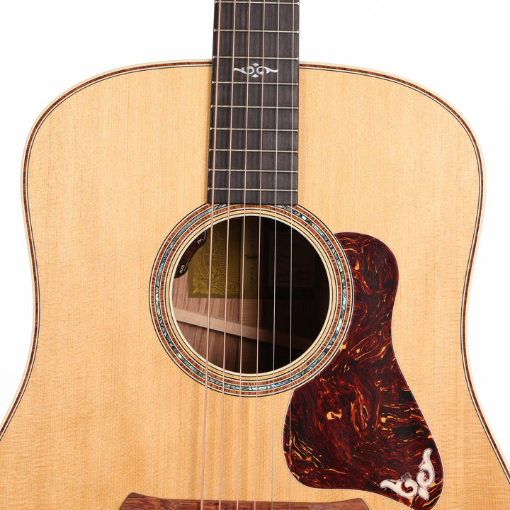 Taylor Gold Label Collection 810e Acoustic-Electric