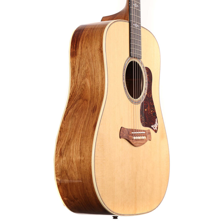 Taylor Gold Label Collection 810e Acoustic-Electric
