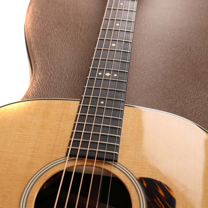 Taylor Gold Label Collection 710e Acoustic-Electric