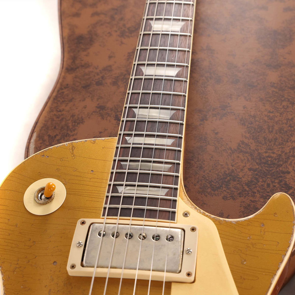 Gibson Custom Shop 1957 Les Paul Reissue Goldtop Ultra Heavy Aged — 12