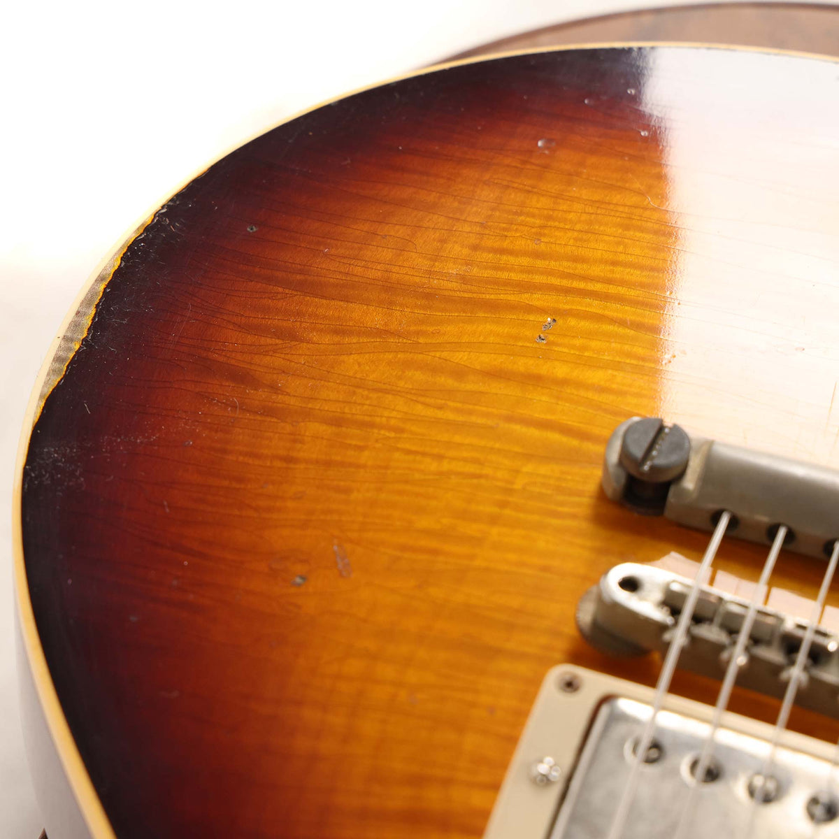 Gibson Custom Shop 1960 Les Paul Left-Handed Murphy Lab Heavy Aged Bourbon Burst — 9