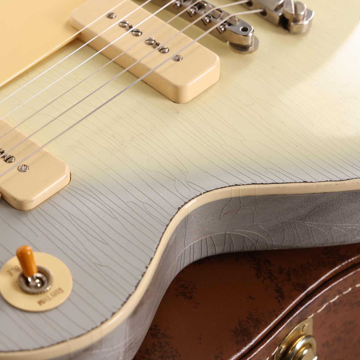 Gibson Custom Shop 1956 Les Paul Reissue White-Silver Burst Murphy Lab Light Aged — 8