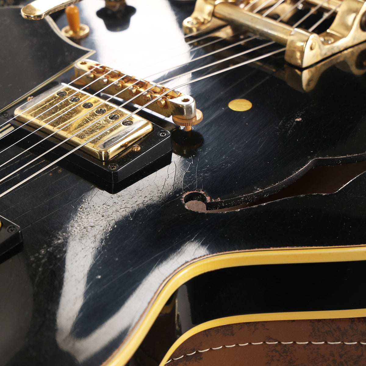 Gibson Custom Shop Limited Edition 1959 ES-345 Reissue with Bigsby Heavy Aged Ebony — 9